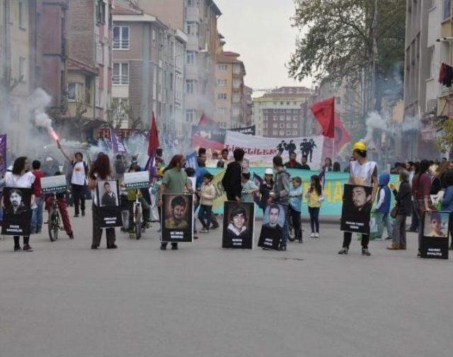 Eskişehir'deki 'taksim Meydanı'nda 1 Mayıs Kutlaması (2)