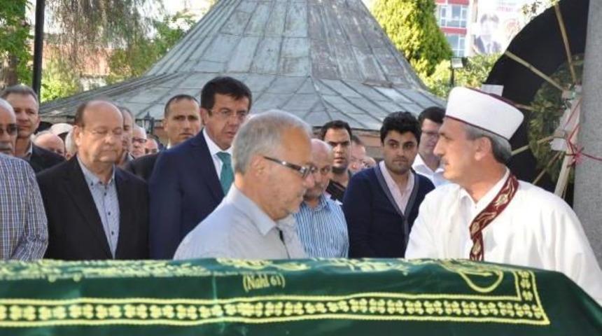 Bakan Zeybekci, Kuzeninin Cenaze T&ouml;renine Katıldı