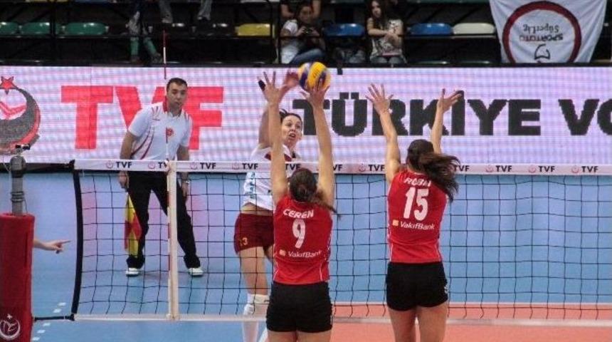 Galatasaray Daıkın, Vakıfbank&rsquo;ı 3-2 Mağlup Etti