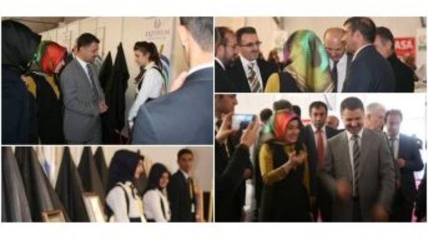 Horasan Anadolu Lisesi &Ouml;ğrencilerinin H&uuml;sn&uuml; Hat Sergisi