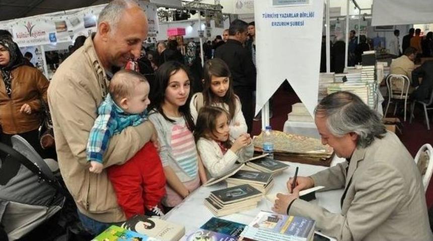 Tyb Erzurum Şubesi Kitap Fuarı&rsquo;nda Bir İlke İmza Attı