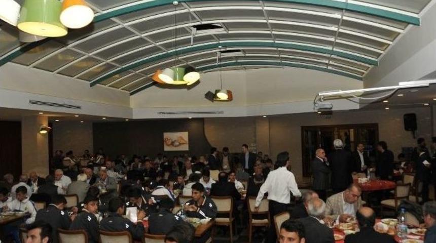 Darıca Gen&ccedil;lerbirliği Vefa Yemeğinde Buluştu