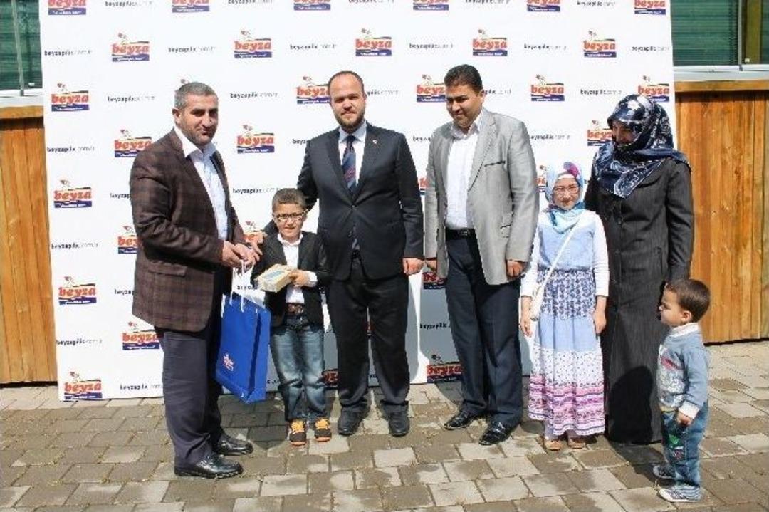 &rsquo;peygamberimize Mektup Yarışması&rsquo;nda Dereceye Girenler &Ouml;d&uuml;llerini Aldı