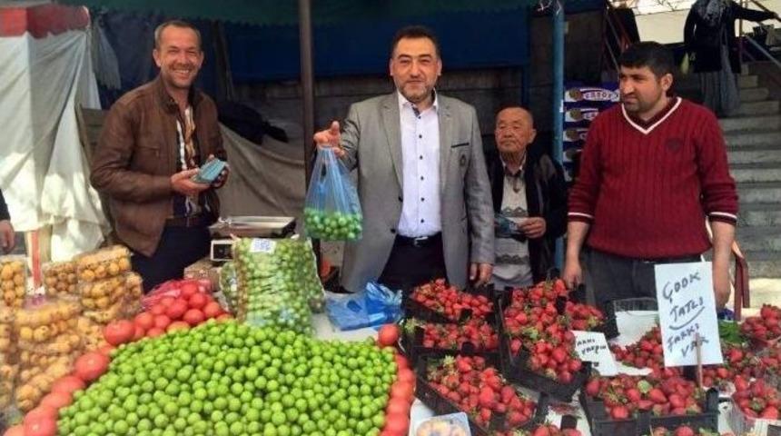 Ş&uuml;kr&uuml; Nazlı Cumartesi Pazarı&rsquo;nda