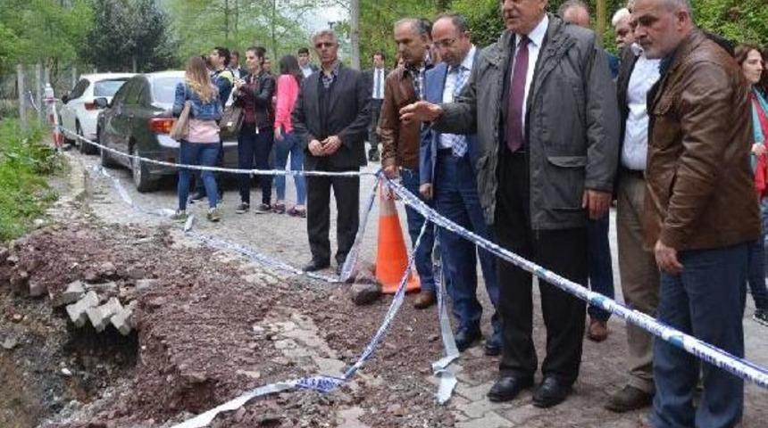 Kocaeli'de Endişelendiren Heyelanlar