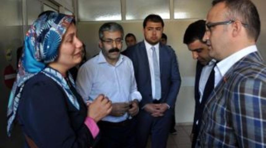 Ak Partili Adaylardan Yaralanan Iş&ccedil;iye Ziyaret