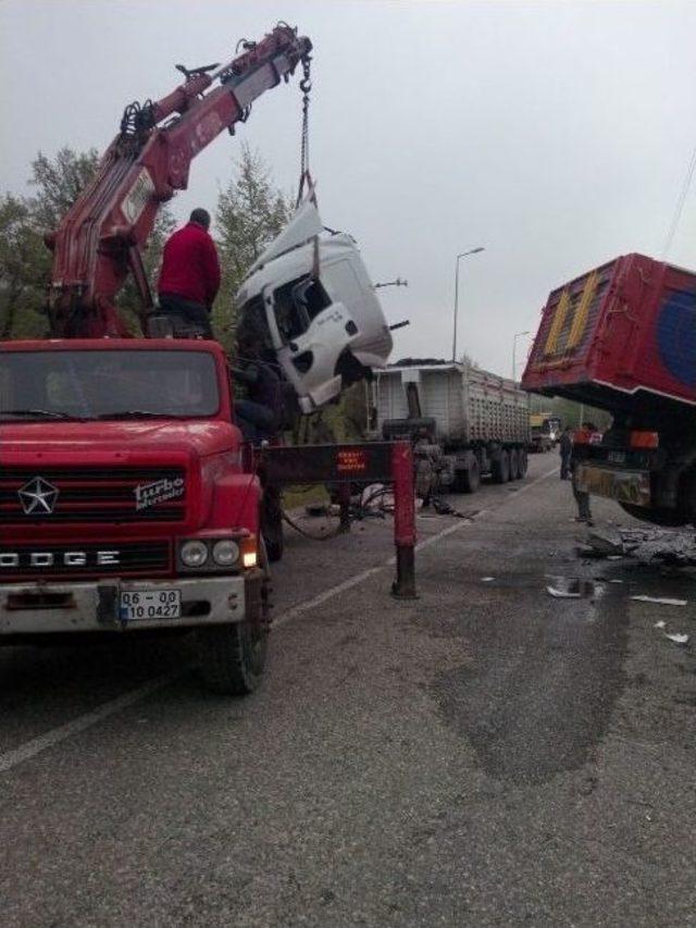 Karabük’te Trafik Kazası: 1 Ölü, 1 Yaralı
