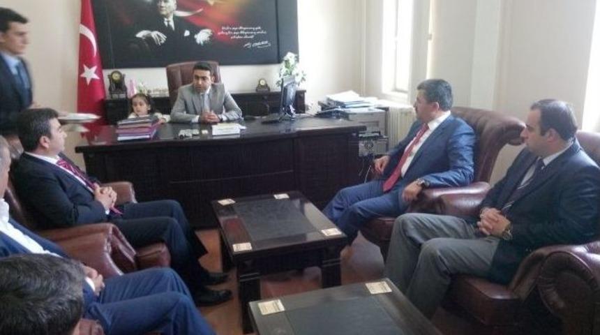 Ak Parti Milletvekili Adayı &Ouml;zkaya&rsquo;ya Başmak&ccedil;ı&rsquo;da Yoğun İlgi