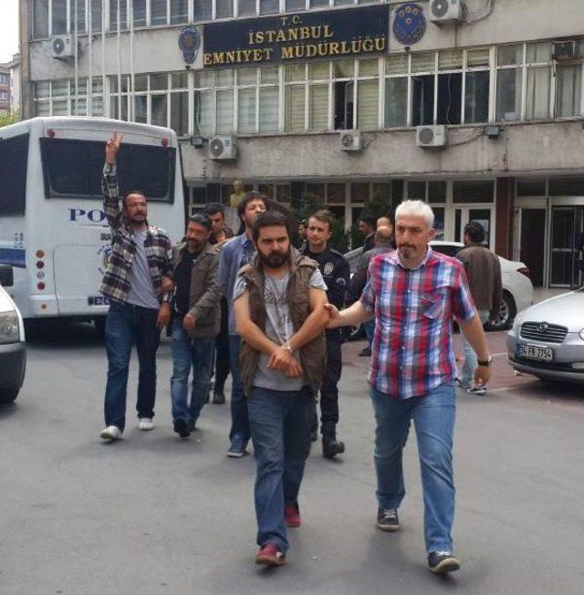 1 Mayıs G&ouml;zaltılarının Emniyetteki Işlemleri S&uuml;r&uuml;yor 1