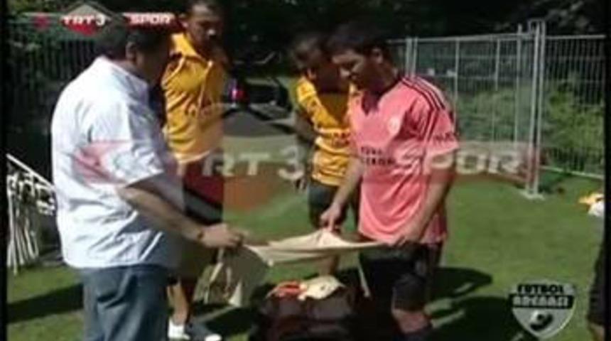 K&uuml;f&uuml;rbaz spor adamları