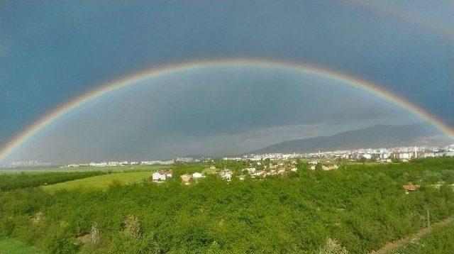 Malatya Semalarında Oluşan Gökkuşağı Büyüledi