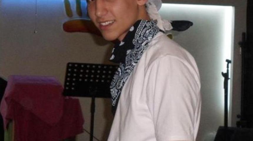 Liseli Gen&ccedil; G&ouml;lette Boğuldu