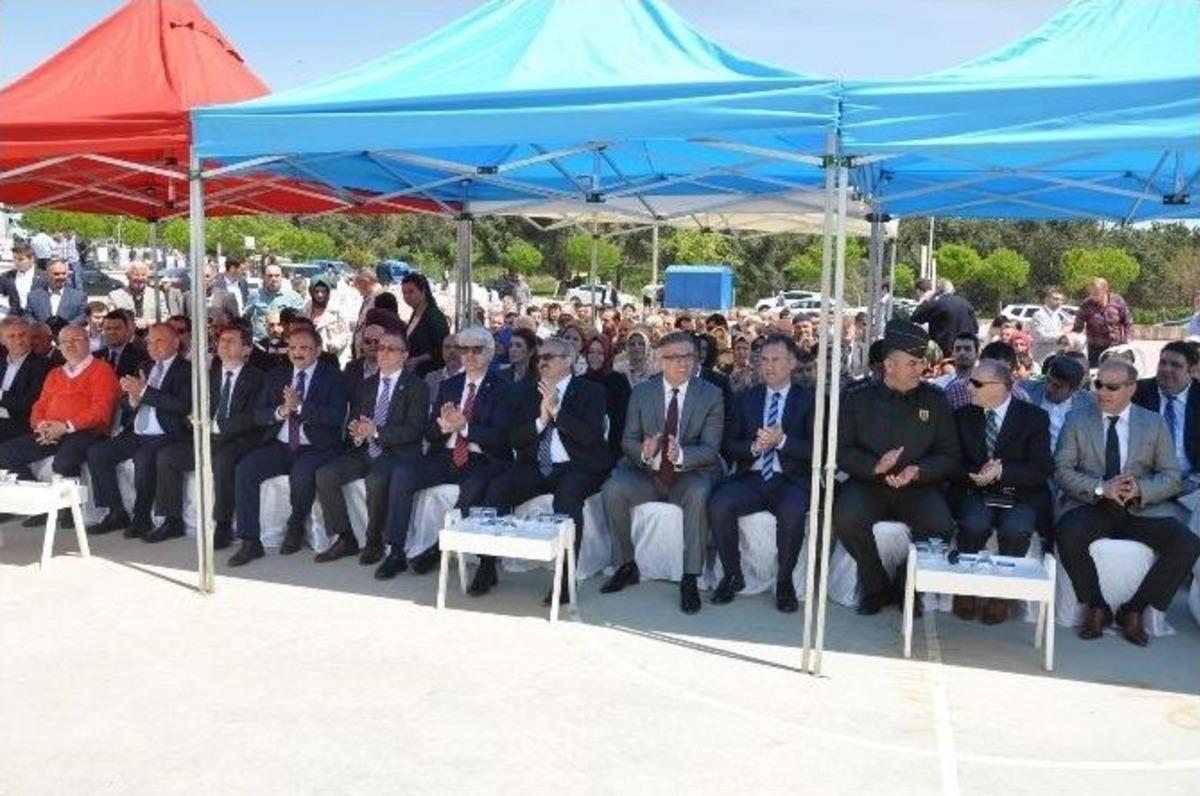 Mahalle Olan K&ouml;yler Doğalgaza Kavuşuyor