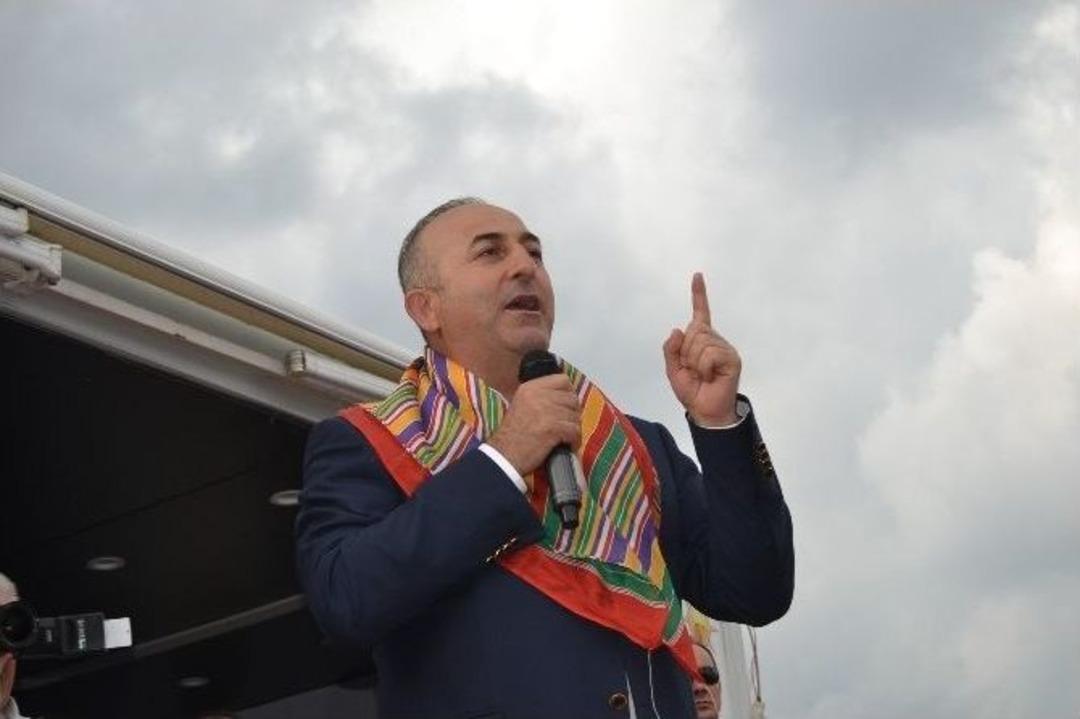 Dışişleri Bakanı Mevl&uuml;t &Ccedil;avuşoğlu; &ldquo;bunlara İki Koyunu Teslim Etsen Birini Kaybeder, Diğerini Kurda Yedirir&rdquo;