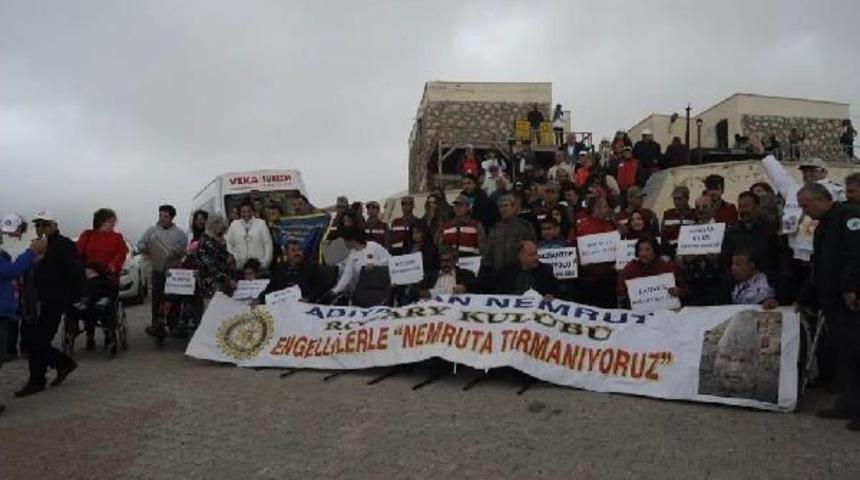 11 &Uuml;lkeden Gelen Engelliler Nemrut Dağı'na Tırmandı