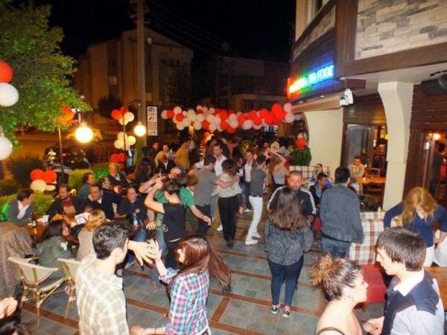 Gen&ccedil;ler Şiddete Karşı Dans Etti 2