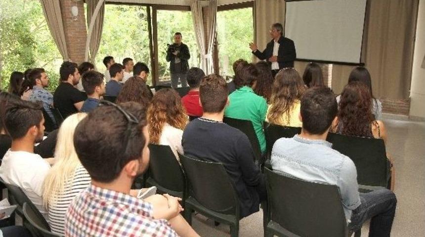 Akpınar&rsquo;dan &ldquo;liderlik&rdquo; Dersi