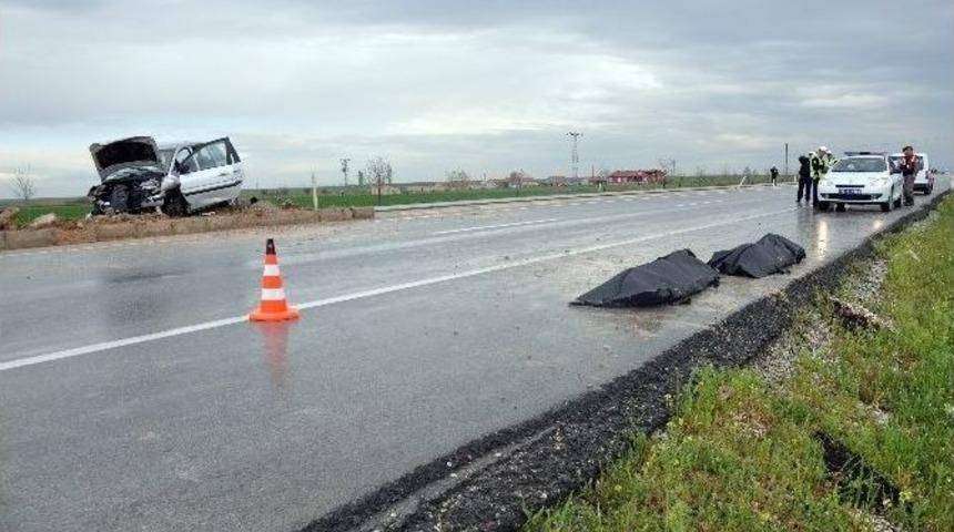 Ağabey Kardeş Kazada Can Verdi