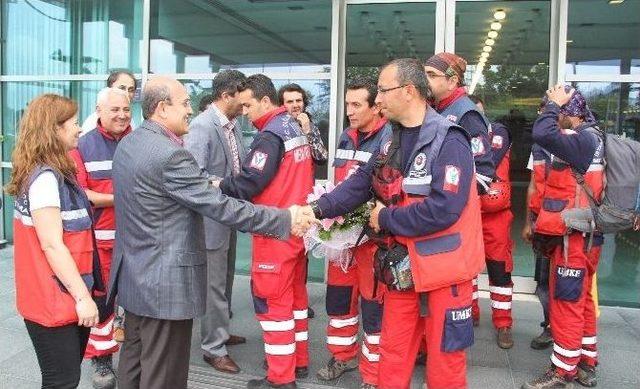 Nepal’de Görevini Tamamlayan Umke Yurda Döndü