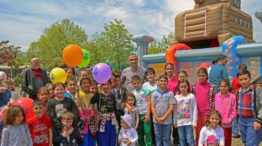 Sapanca Belediyesi &Ccedil;ocuk Şenliği Ger&ccedil;ekleşti