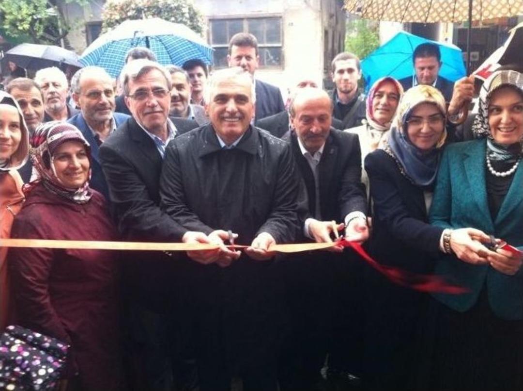 Ak Parti Akyazı&rsquo;ya &Ccedil;ıkarma Yaptı