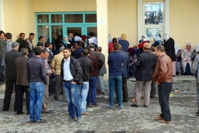 8. Kattan D&uuml;şen İş&ccedil;i Hayatını Kaybetti 1