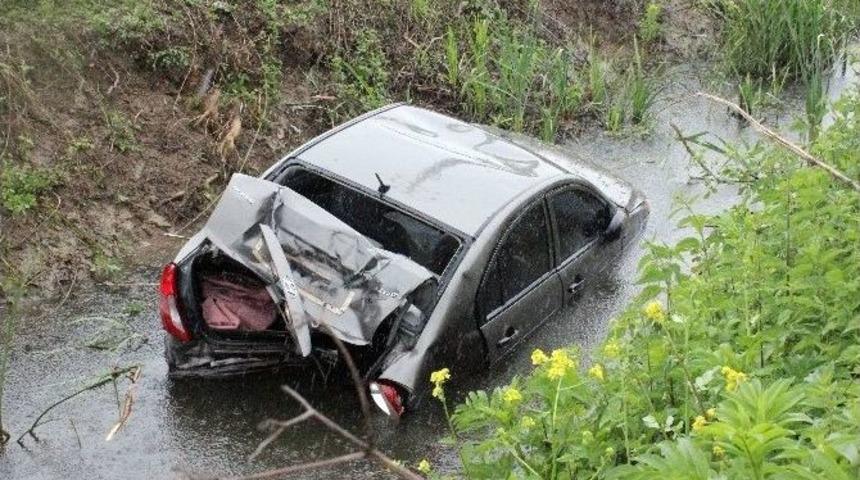 L&uuml;ks Motosiklet Grubu Kaza Yaptı: 2&rsquo;si Ağır 3 Yaralı