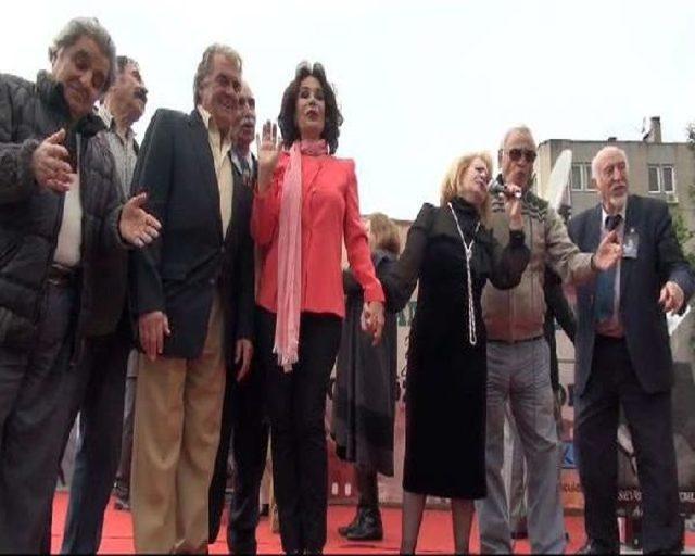 Yeşil&ccedil;am ın &Uuml;nl&uuml; J&ouml;n&uuml; Ayhan Işık 86. Yaş G&uuml;n&uuml;nde Anıldı 2