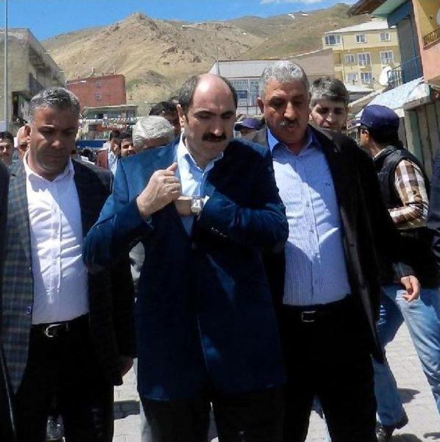 Başkale de Ak Partililerin Seçim Çalışması Engellendi, 4 Gözaltı 3