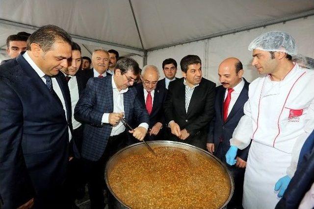 Bakan G&uuml;ll&uuml;ce: &ldquo;ankara-sivas Arası Yolculuğu 2 Saate İndireceğiz&rsquo;&rsquo; 2