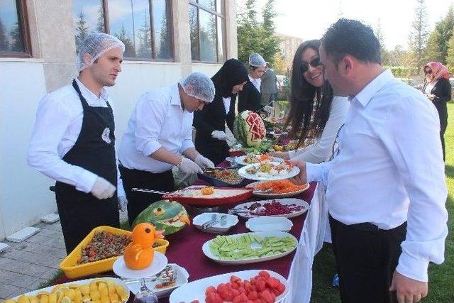 Karpuzdan Gemi, Portakaldan Ördek Yaptılar