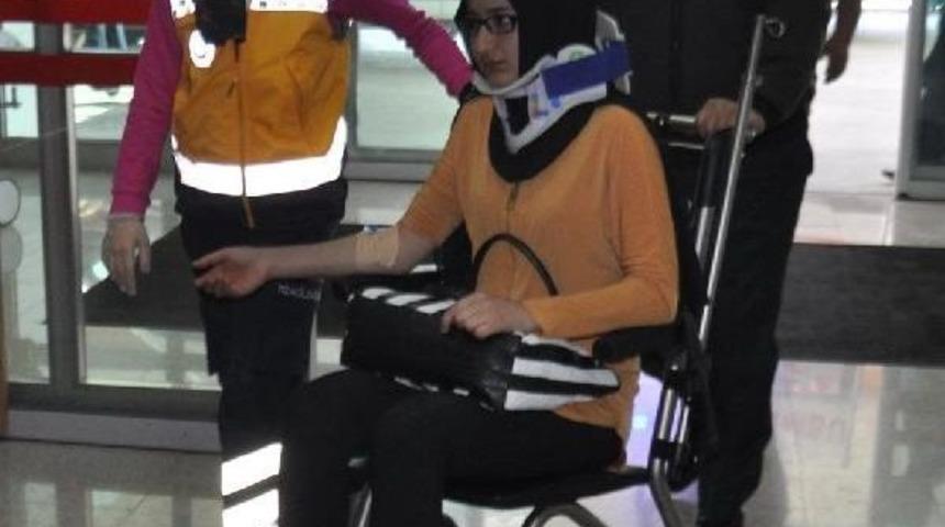 Karaman'da &Ouml;ğrenci Servisine Vin&ccedil; &Ccedil;arptı: 21 Yaralı