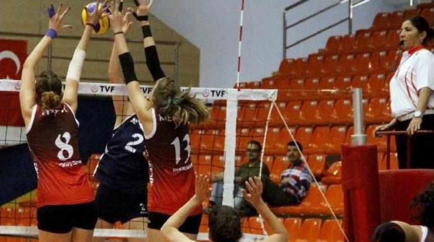 Bursa B&uuml;y&uuml;kşehir Belediyespor Challenge Cup Vizesi Aldı