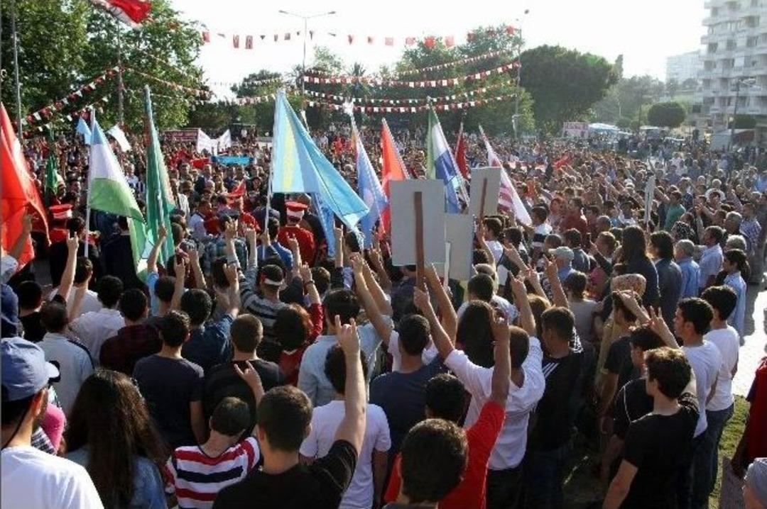 Antalya&rsquo;da Mehteranlı T&uuml;rk&ccedil;&uuml;l&uuml;k G&uuml;n&uuml; Y&uuml;r&uuml;y&uuml;ş&uuml;