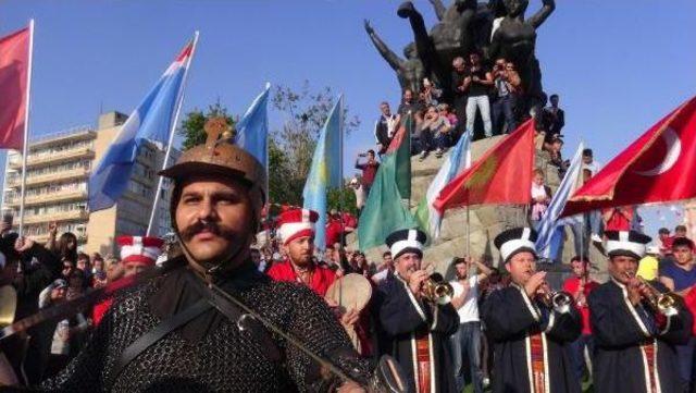 Ülkücüler Mehter Marşıyla Yürüdü 2