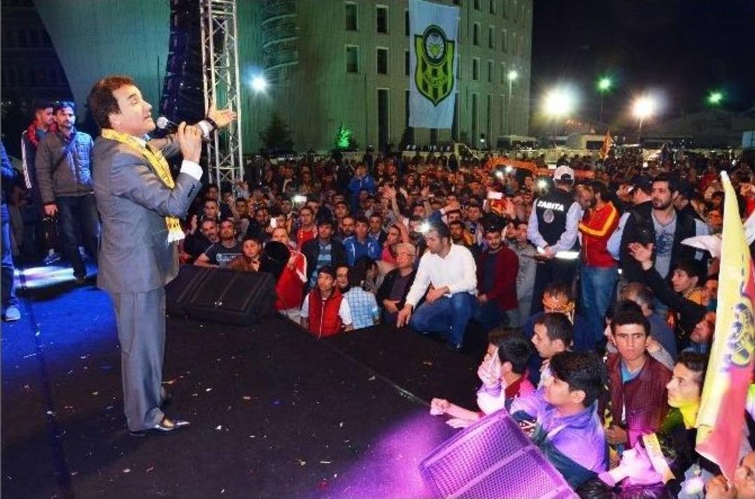 Yeni Malatyaspor Şampiyonluğunu Kutladı