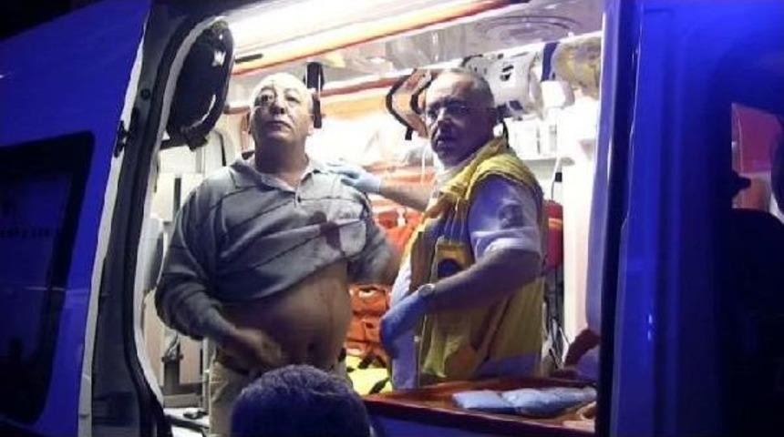 Polislerle Tartıştı Bı&ccedil;ağı Kalbine Soktu