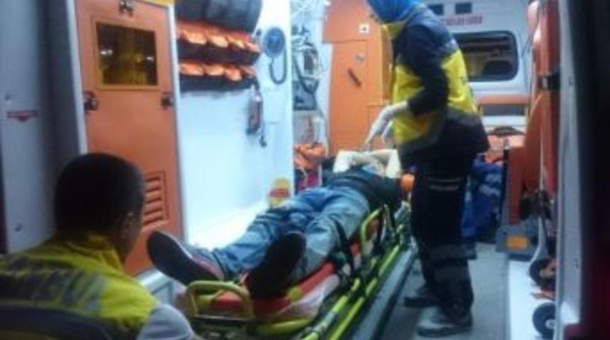 Motosikletten D&uuml;şen S&uuml;r&uuml;c&uuml; Yaralandı