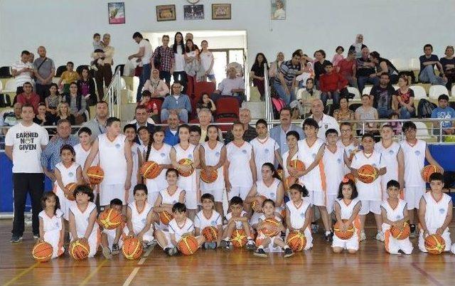 Mersin’de Basketbol Akademisi Açıldı