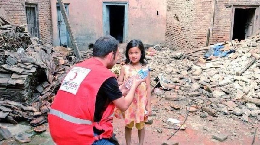 T&uuml;rk Kızılayı&rsquo;nın Nepal&rsquo;e Yardımları Devam Ediyor