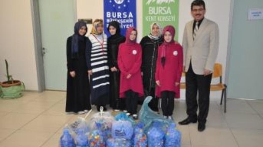 &Ouml;ğretmen Ve &Ouml;ğrencilerden Engellilere Destek