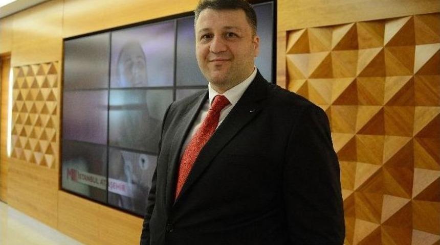 Sağlıkta Robot Devrimi 3. Uluslararası Sağlık Bilişim Zirvesinde