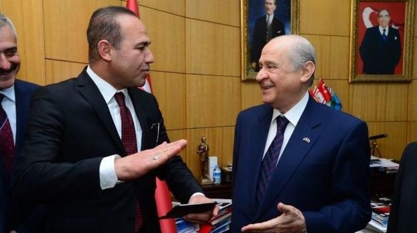 S&ouml;zl&uuml;&rsquo;den Bah&ccedil;eli&rsquo;yi Mini Brifing