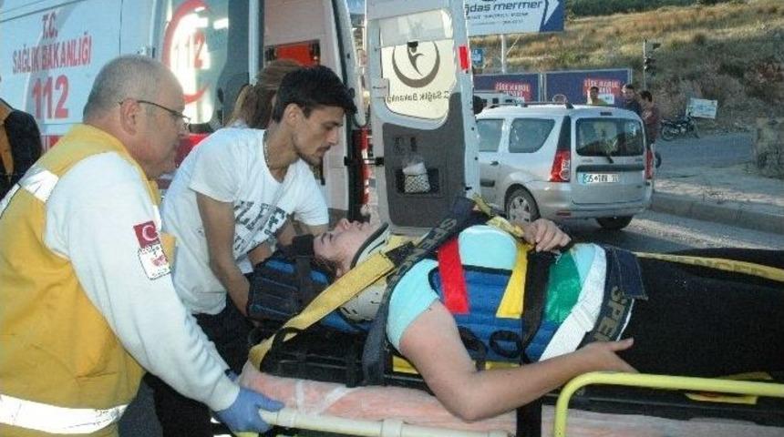 Bodrum&rsquo;da Trafik Kazası: 3 Yaralı