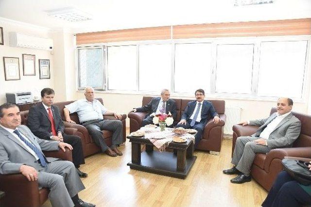 Şehzadeler Meclisi’nden Nepal’e Yardım 1