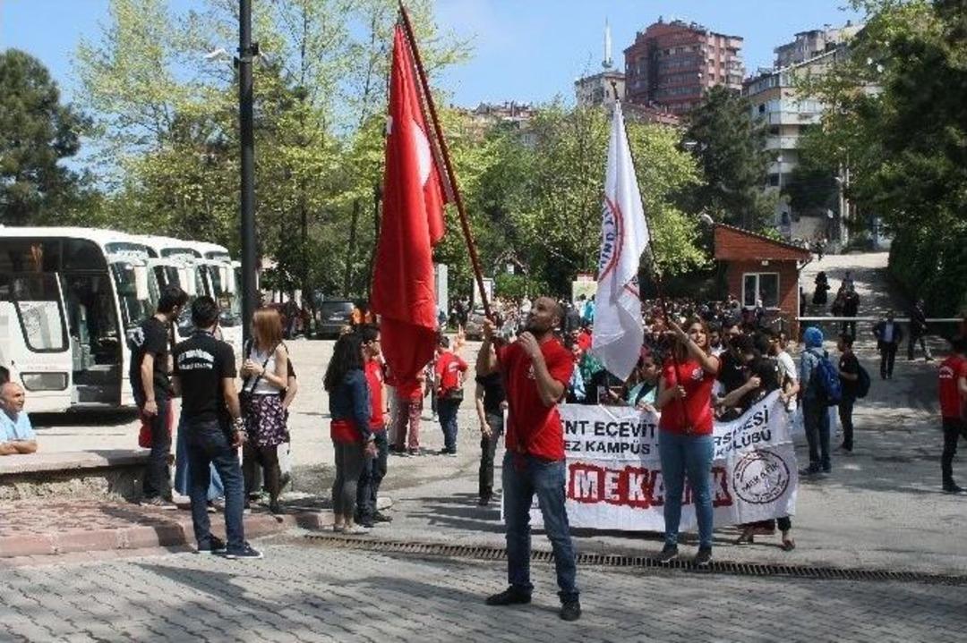 Be&uuml;&rsquo;de Şenlik Var