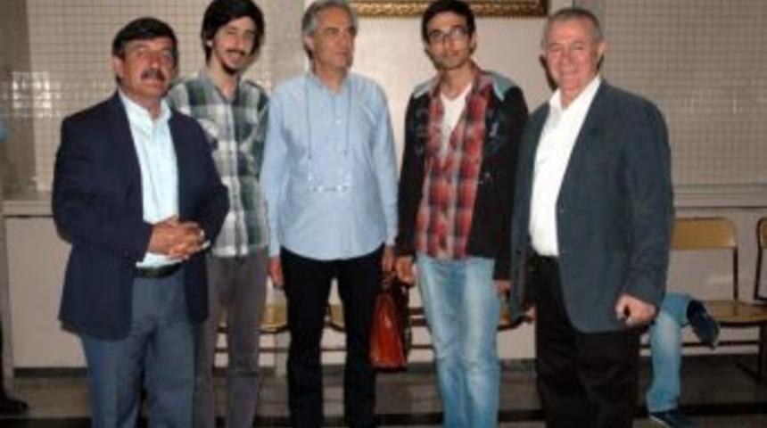 İki &Ouml;ğrenciye Erdoğan'a Hakaretten G&ouml;zaltı