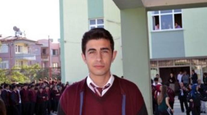 Dolunay Tandoğan, T&uuml;rkiye &Ouml;ğrenci Meclisi&rsquo;nde Mersin&rsquo;i Temsil Edecek