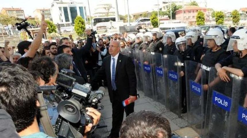 İstanbul Adalet Sarayı'nda Arbede Yaşandı