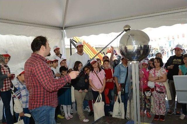 Konya Bilim Festivali Yoğun İlgi Gördü